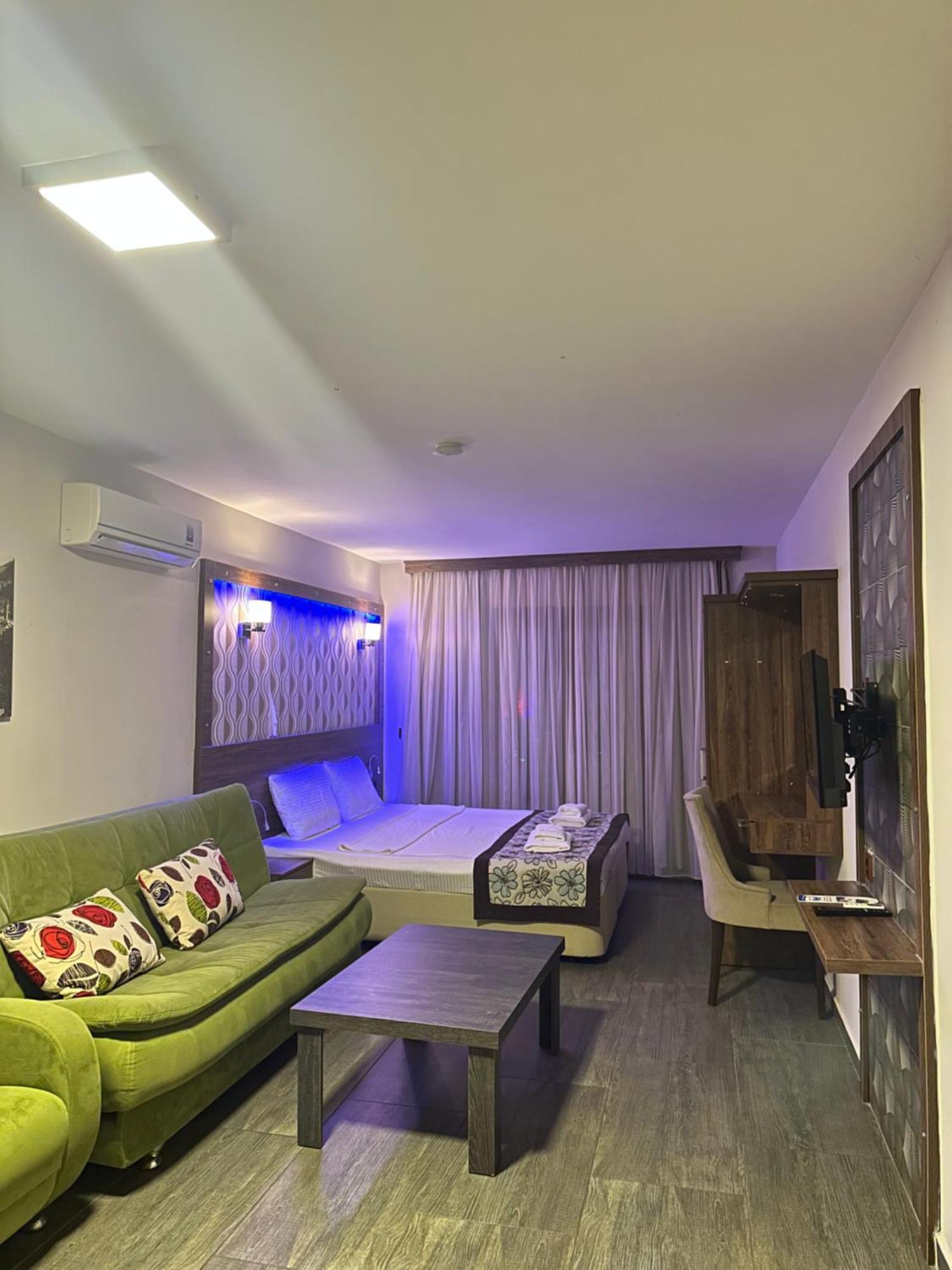 Dolphin 3* Sarıgerme