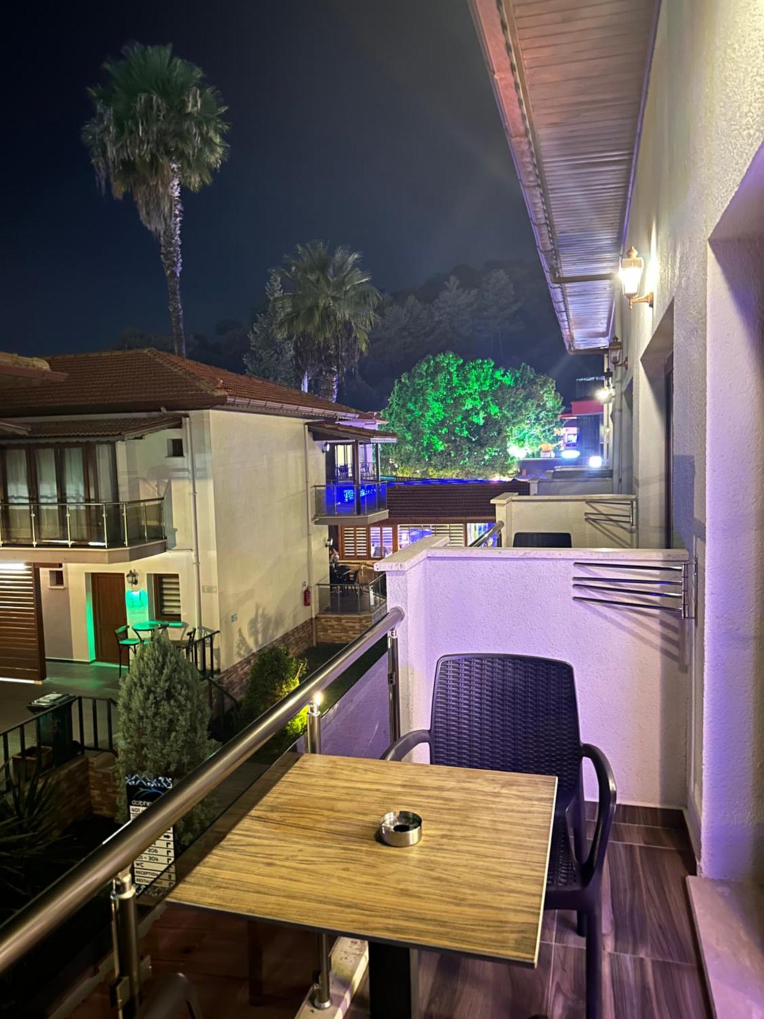 Dolphin Apart Otel Sarıgerme