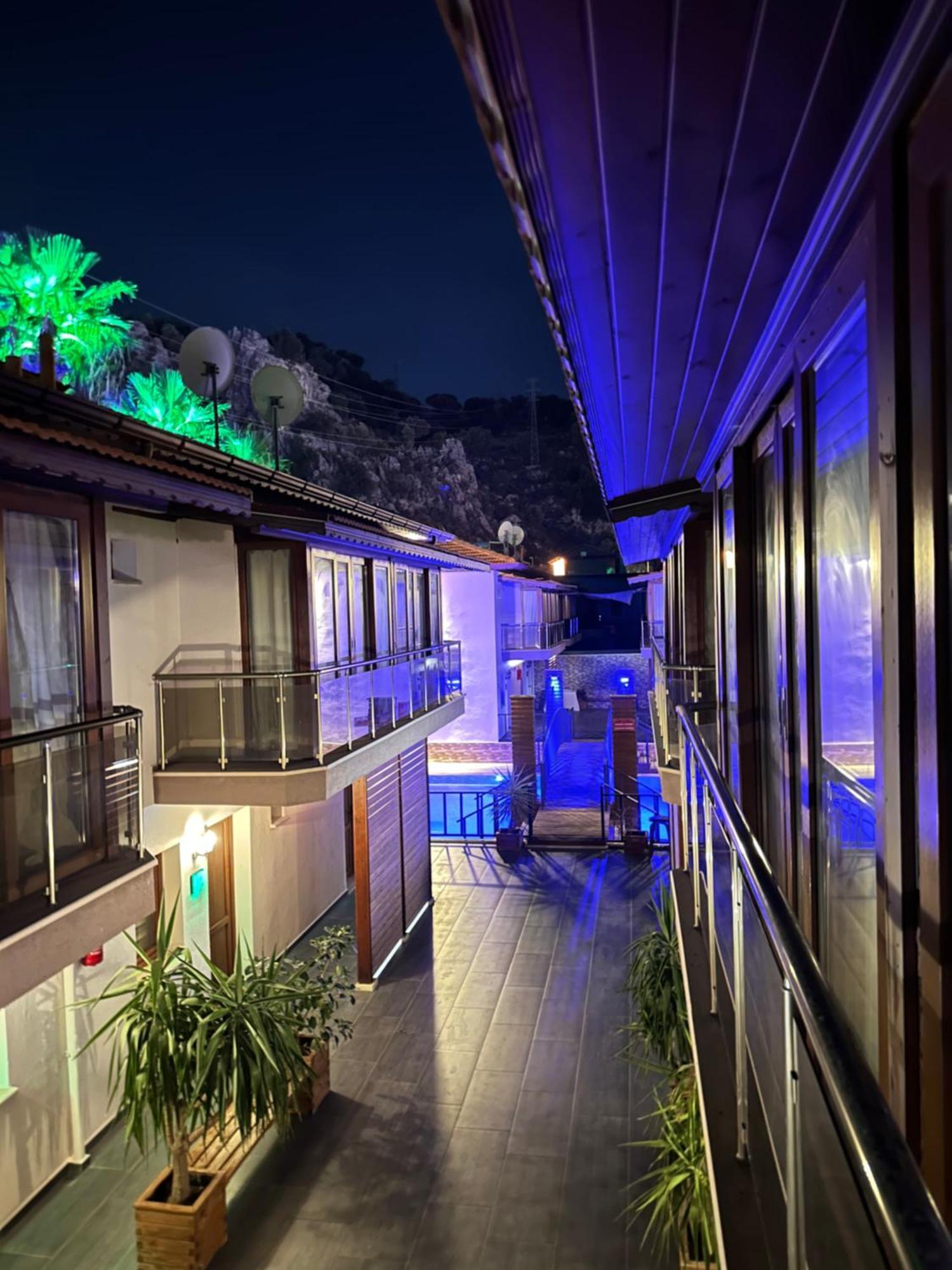 Apart Otel Dolphin Sarıgerme